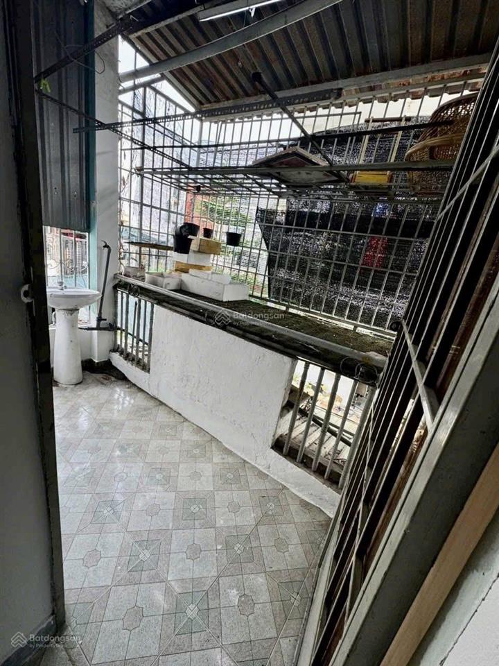 Cực hiếm ! nhà 1 trệt 1 lầu hẻm xe hơi đang có dòng tiền đường số 4 trường thọ thủ đức! ngộp