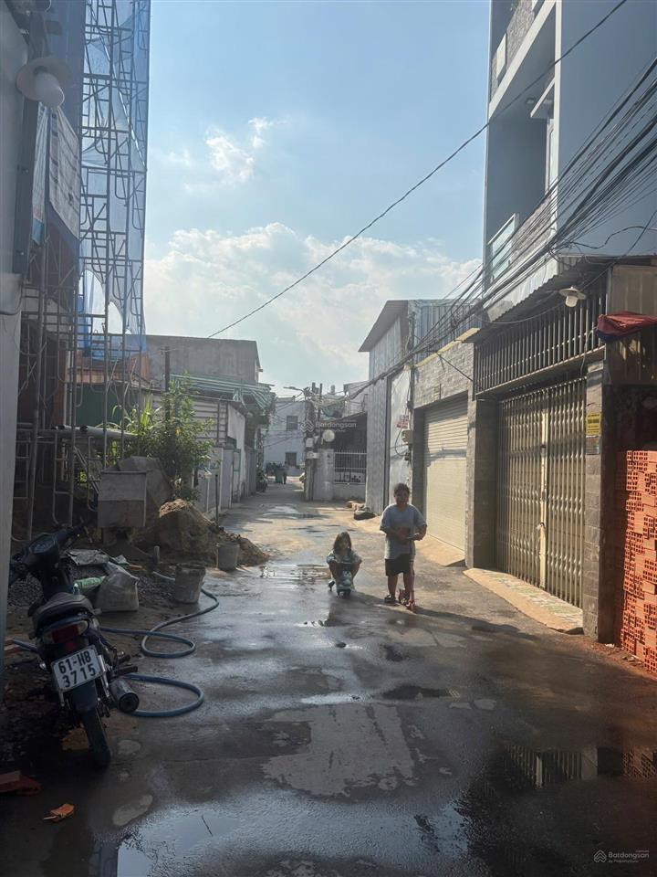 Vay 4.2 tỷ  bán 4.6 tỷ. lô đất bán ngộp trong tháng tại đường bưng ông thoàn. xây được 4 tầng