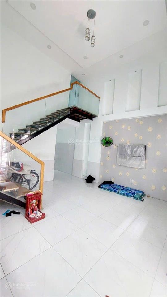 Nhà 2 tầng btct 3pn 3wc (ngang 5.1m) có phòng ngủ tầng trệt gần vạn phúc, phòng ngủ trệt  4.x tỷ