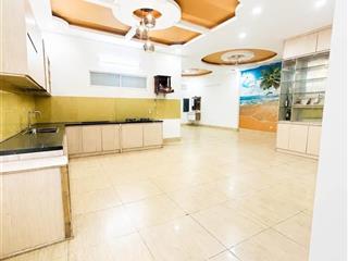 Nhà 2 tầng mặt tiền đường lớn (107m nở hậu) sân đậu 2 ô tô 7 chỗ kết nối phạm văn đồng 8.5 tỷ