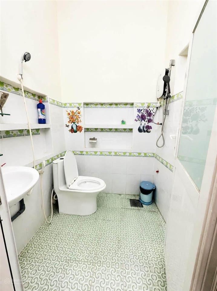 Nhà 2 tầng mặt tiền đường lớn (107m nở hậu) sân đậu 2 ô tô 7 chỗ kết nối phạm văn đồng 8.5 tỷ