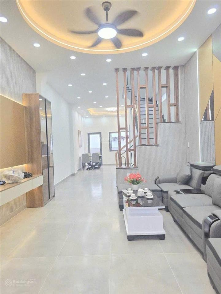 Nhà mới 100% full nội thất 3 tầng 4pn 5wc hẻm 4m đường 35 hiệp bình 5.x tỷ (x tiểu học)