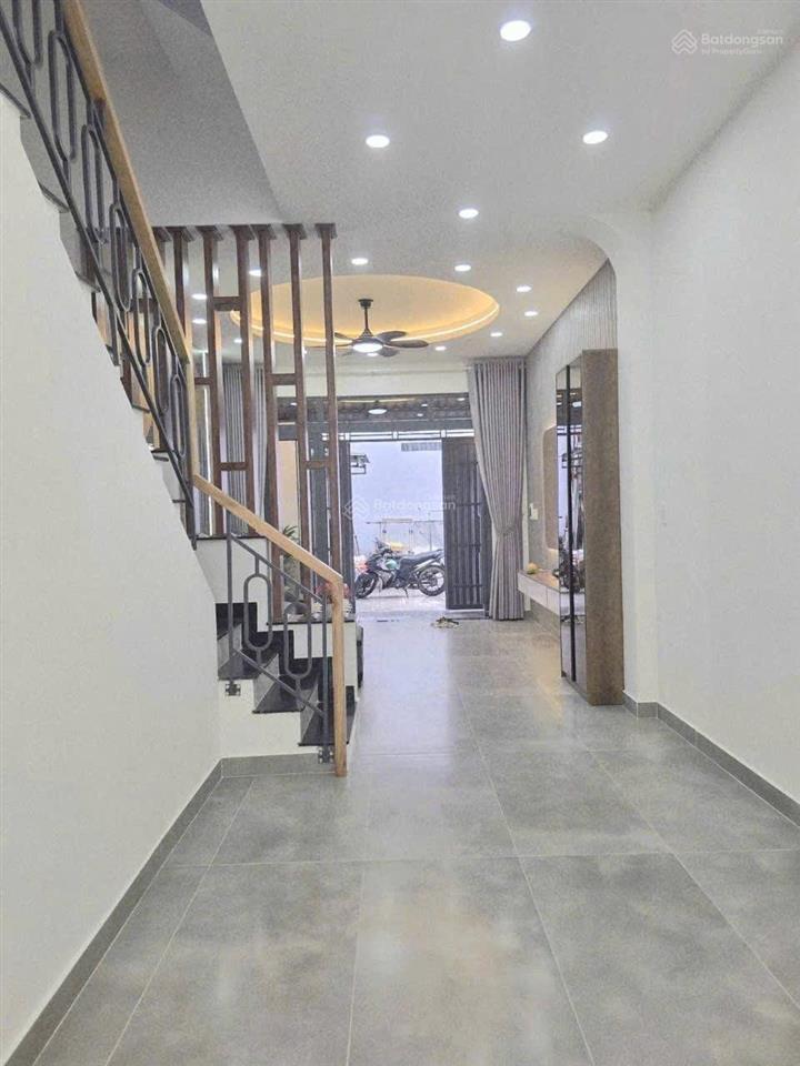 Nhà mới 100% full nội thất 3 tầng 4pn 5wc hẻm 4m đường 35 hiệp bình 5.x tỷ (x tiểu học)