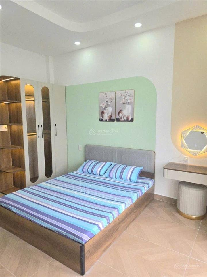 Nhà mới 100% full nội thất 3 tầng 4pn 5wc hẻm 4m đường 35 hiệp bình 5.x tỷ (x tiểu học)