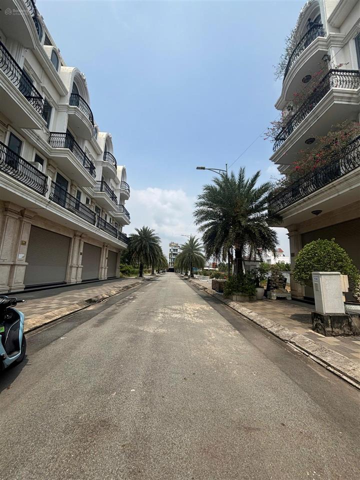 Nhà phố số 52 nguyễn xiển  giá thanh lý cực rẻ để đầu tư  5 tầng và 300m2 sàn xây dựng (6x13.5m)