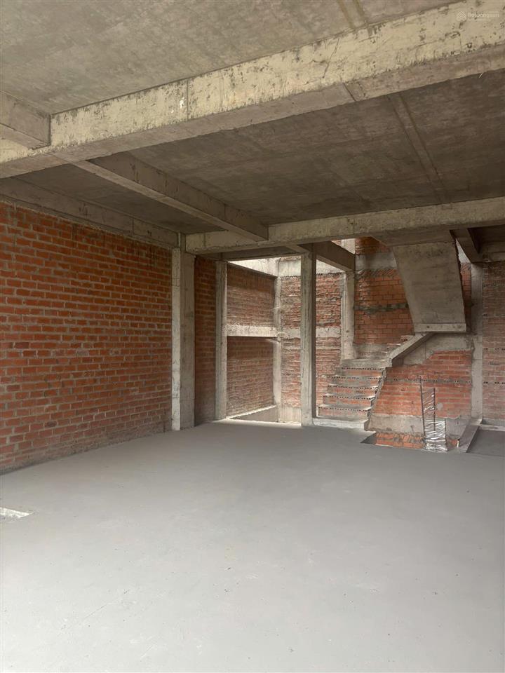Nhà phố số 52 nguyễn xiển  giá thanh lý cực rẻ để đầu tư  5 tầng và 300m2 sàn xây dựng (6x13.5m)