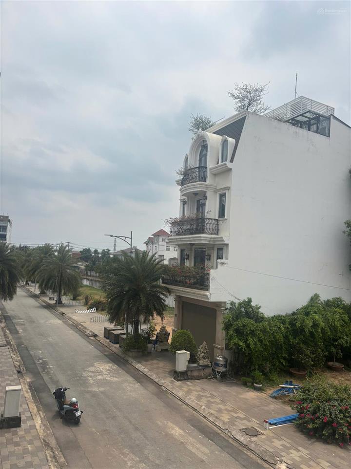 Nhà phố số 52 nguyễn xiển  giá thanh lý cực rẻ để đầu tư  5 tầng và 300m2 sàn xây dựng (6x13.5m)