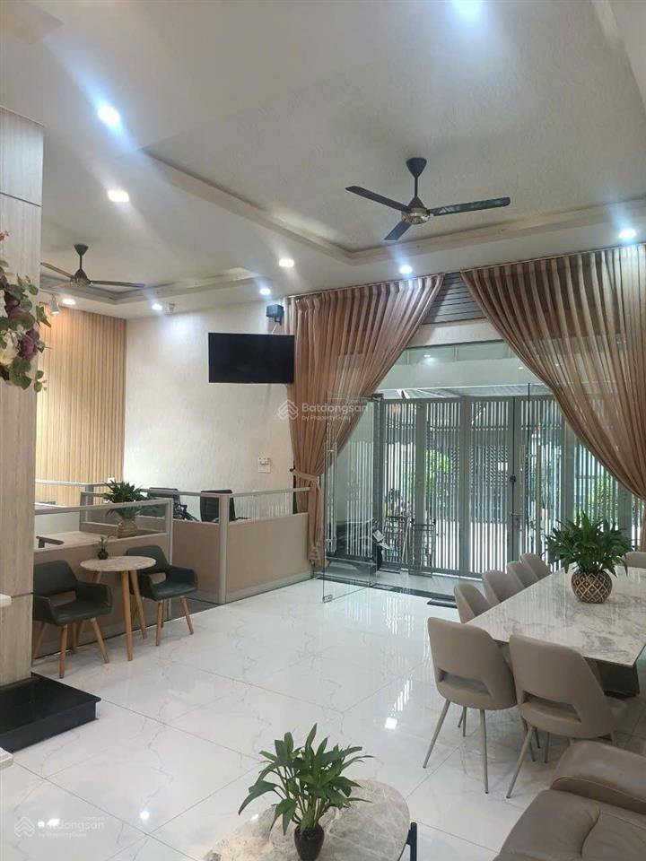 Biệt thự quận 1 chỉ 38 tỷ, ngay điện biên phủ, 8.6x15m, 3 tầng, tặng full nội thất mới đẹp