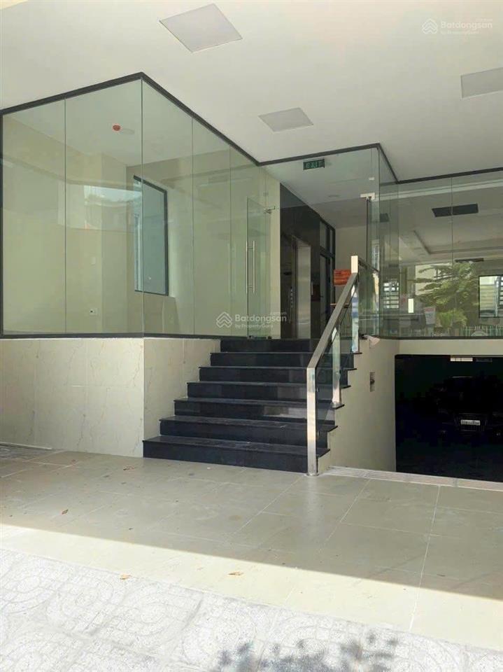 Giảm 83 tỷ còn 62 tỷ tòa nhà trần hưng đạo, quận 1, 10.5x23m, hầm 6 tầng với 1500m2 sàn