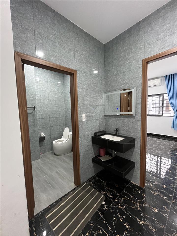 Nhà mtkd khu tên lửa đường 27 bình trị đông b, q,bình tân