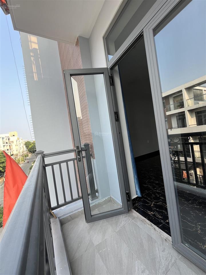 Nhà mtkd khu tên lửa đường 27 bình trị đông b, q,bình tân