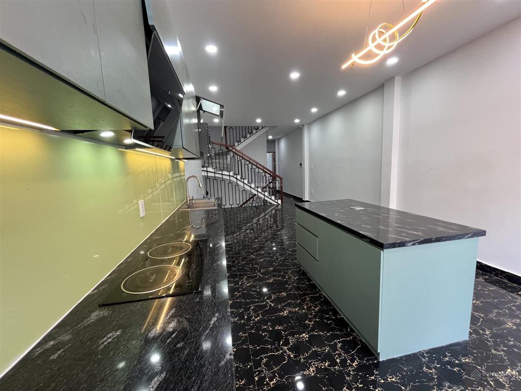 Nhà mtkd khu tên lửa đường 27 bình trị đông b, q,bình tân