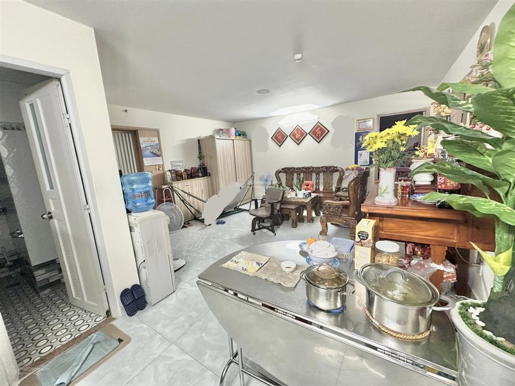 Bán gấp căn hộ chung cư đẹp 2,9 tỷ, 90m2 tại nhà ở cán bộ quân khu 7, giá ưu đãi, đủ nội thất