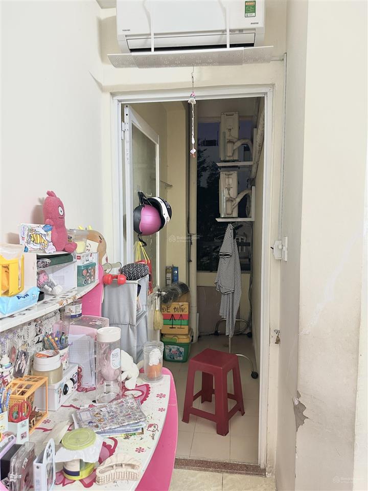 Bán gấp căn hộ chung cư đẹp 2,9 tỷ, 90m2 tại nhà ở cán bộ quân khu 7, giá ưu đãi, đủ nội thất