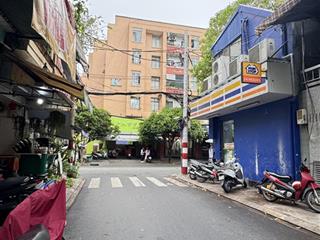 Bán nhà hẻm 8m khu bàu cát, tân bình (5,3x28m) giá 13,8 tỷ