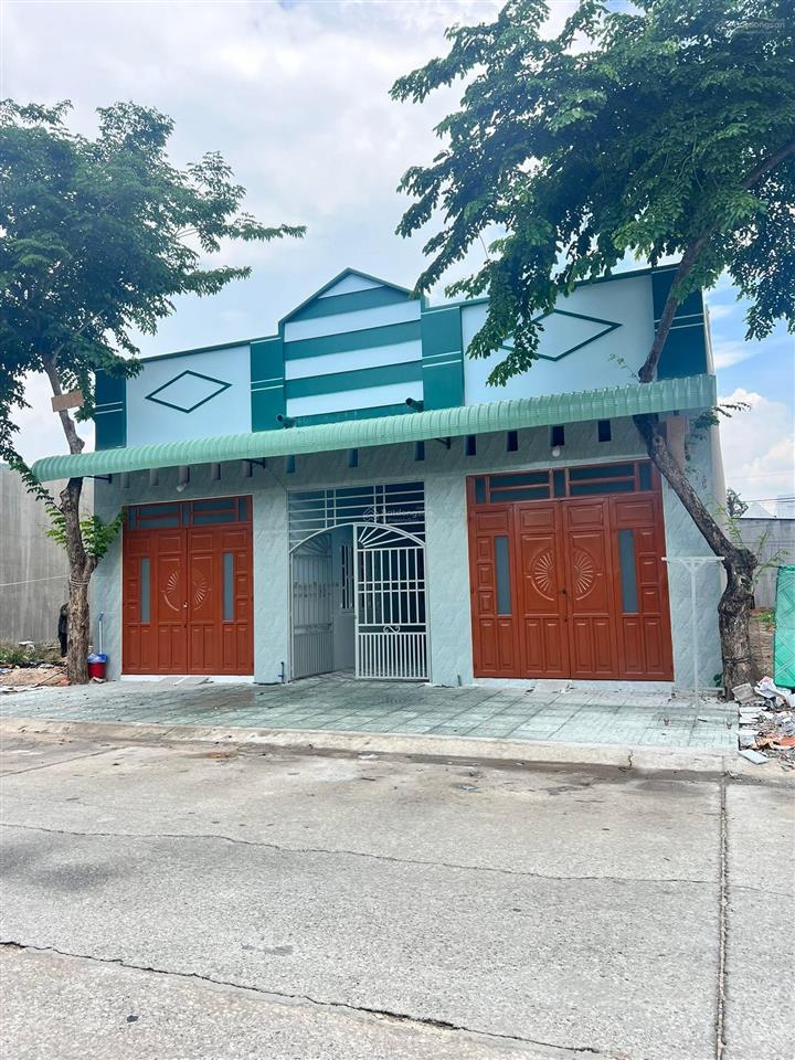 Cần bán dãy trọ gần kcn mỹ phước 3 150m2  đang cho thuê full phòng