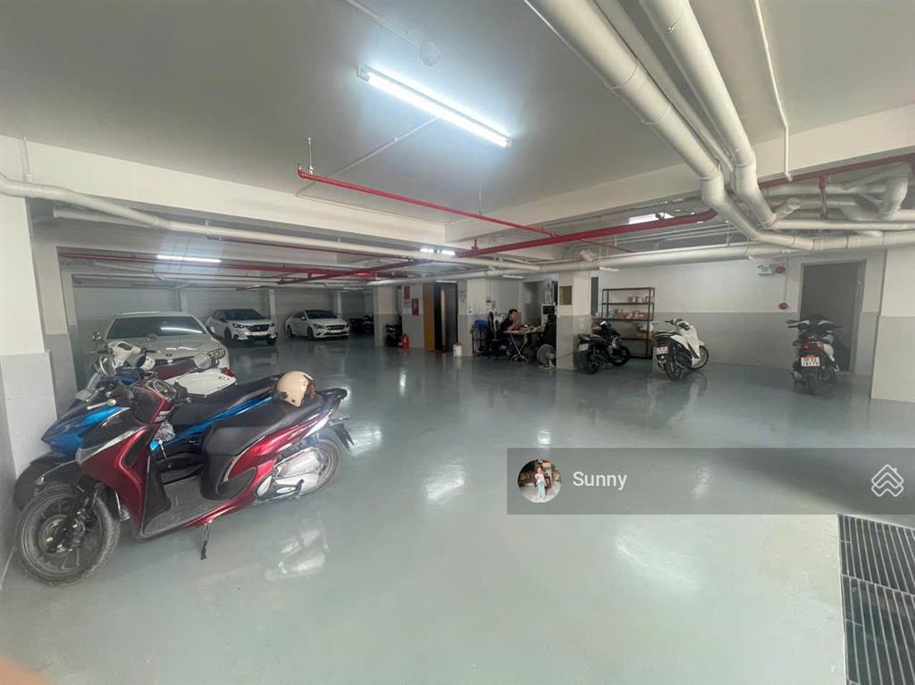 Rẻ nhất phú nhuận, bán nhà ngay sát sân bay(dt 8x28m)ctxd hầm 6t thu nhập 200 triệu giá chỉ 30 tỷ