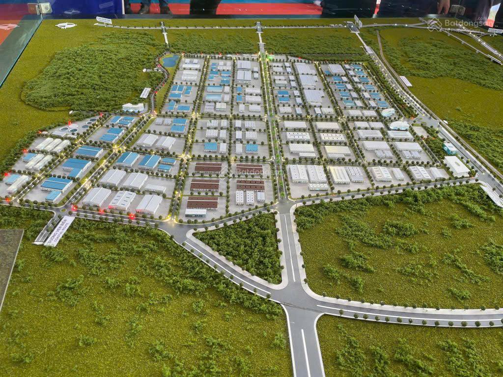 Đầu tư sinh lời 800m2 mặt tiền ql1a, cách kcn dốc đá trắng 300m  sẵn 100m2 thổ cư