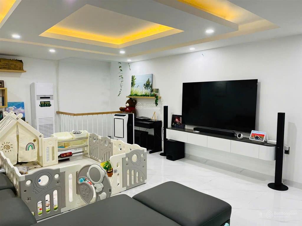 Bán nhà phố đường phan chu trinh, vũng tàu, 1 trệt 1 lửng 2 lầu. dt 83m2. gần biển bãi sau