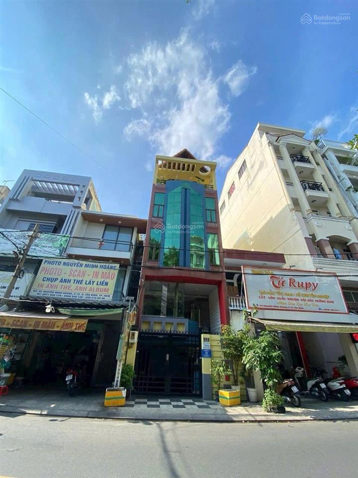 Cần bán mặt tiền kinh doanh nguyễn minh hoàng p12 tân bình. 4.2x24m, giá 20 tỷ.