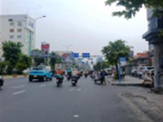 Giảm 10 tỷ. bán nhà mt cộng hòa p4 tân bình. 4.5x22m, 2 tầng giá còn 28 tỷ.