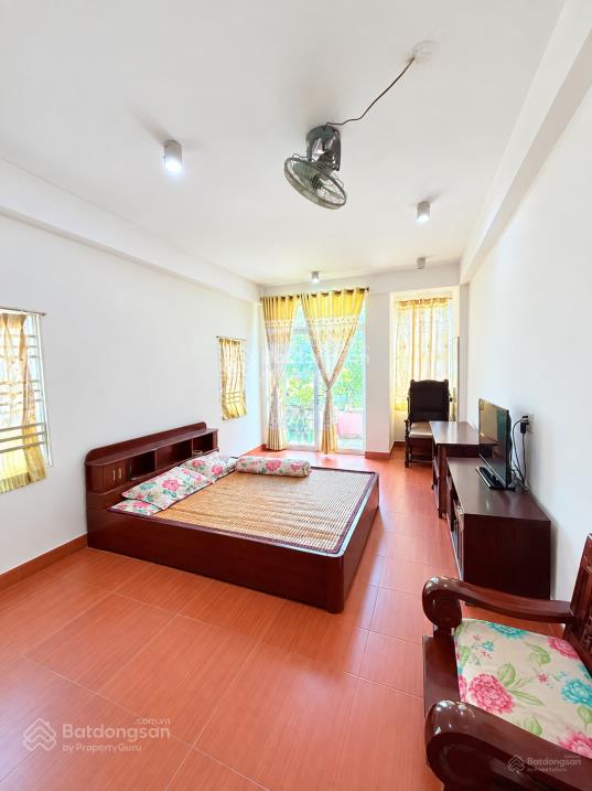 Giảm 3 tỷ bán góc 2 mặt tiền ngay cộng hòa 4x18m. 4 tầng. hđt 60tr/tháng. còn 13 tỷ.