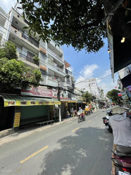 Cần bán gấp nhà mt nguyễn quang bích tân bình. dt 7x29m, 5 tầng. giá 22 tỷ tl.