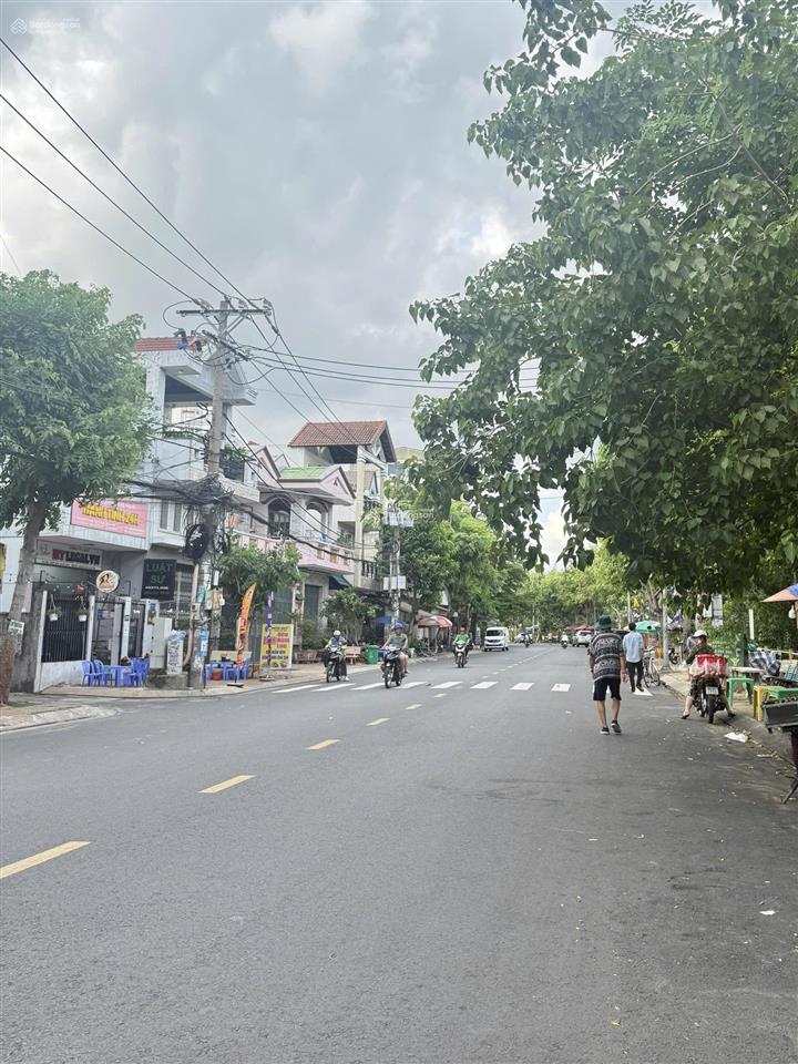 Bán góc 2mt nguyễn phúc chu tân bình. dt 8.4x35m, cn 256m2 giá bán 19.5 tỷ.