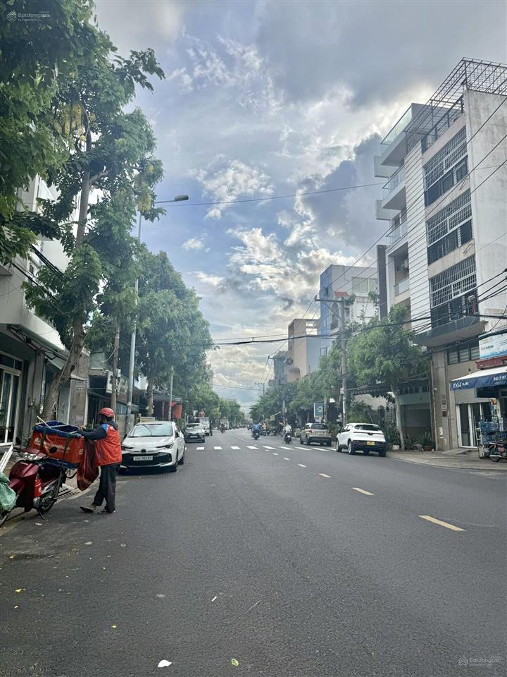 Bán góc 2mt nguyễn phúc chu tân bình. dt 8.4x35m, cn 256m2 giá bán 19.5 tỷ.