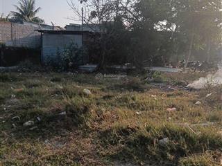 Bán đất 2 mặt tiền đường lê quang đạo (ngang 30 m)  quốc lộ 1a (ngang 3m)