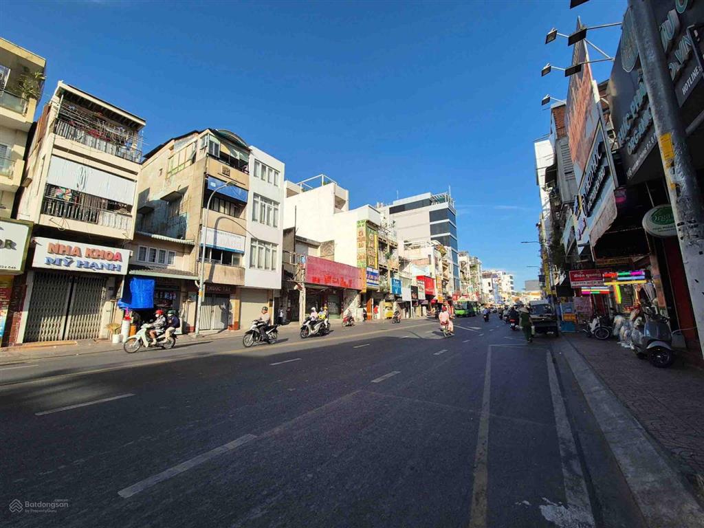 Bán nhà mt phan đình phùng, dt 7.5x20, kc 4 tầng, giá 50 tỉ