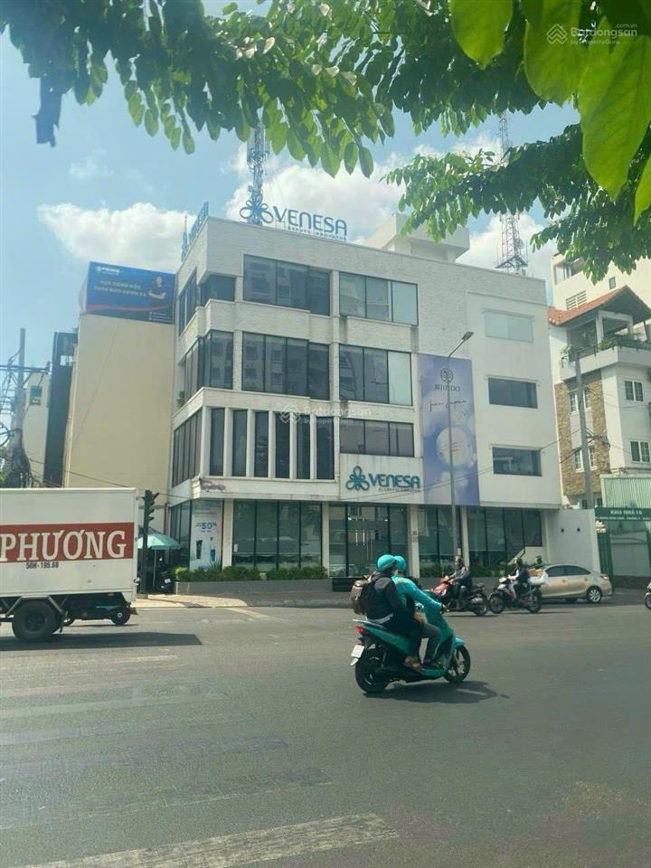 Giá đầu tư  cần bán nhà góc 2mt phan đăng lưu, dt ( 5mx20m ), kết cấu  4 tầng, giá  23 tỉ.