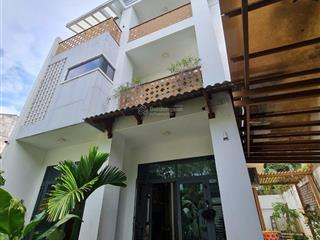 Cần bán gấp nhà hxh hoàng văn thụ, dt  7nh20m x 15m, cn  160m2, kc  4 tầng, giá  28 tỉ tl