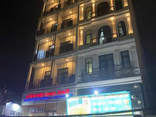 Bán nhà hoàng hoa thám, dt  8mx25m, cn  180m2, kc  hầm + 5 tầng tn  180tr/th  giá  35 tỉ.