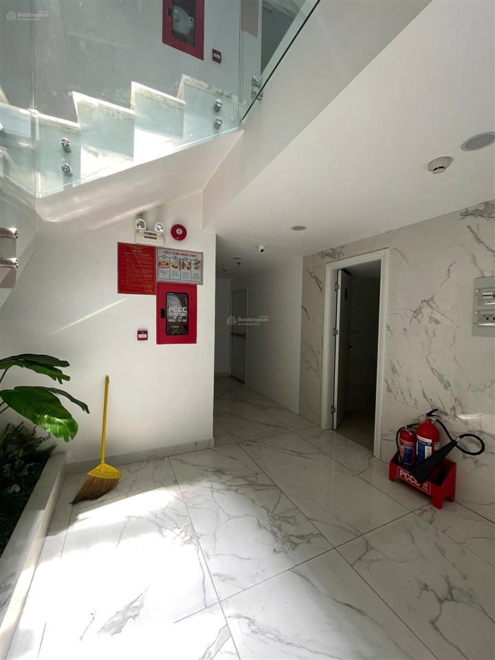 Bán tòa nhà ngay mt nguyễn văn trỗihầm + 7 tầng( 8mx20m ),dtsd  600m2, tn 150tr/th,giá  52.5 tỉ