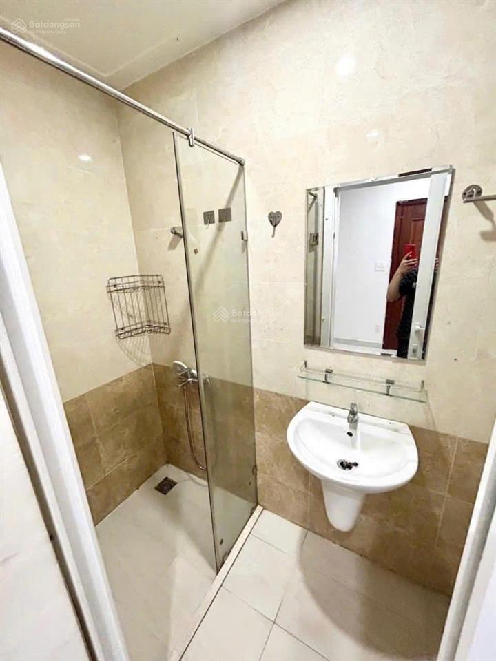 Bán gấp nhà mt lê quang định, dt  7nh11x25m , cn  150m2  8 tầng  tn 130tr/tháng, giá  32 tỉ