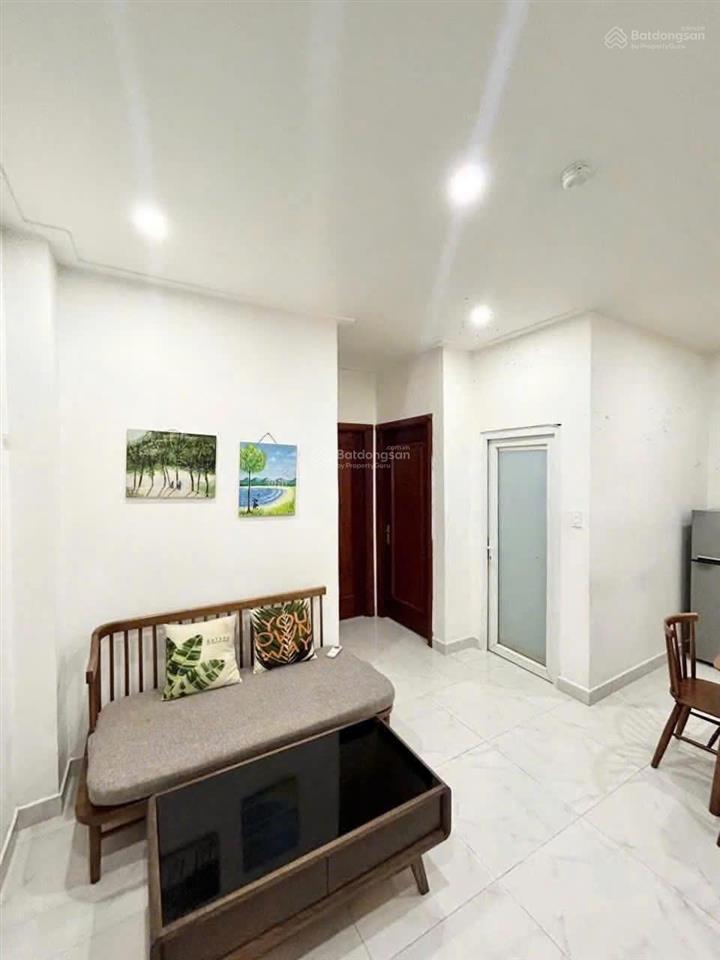 Bán gấp nhà mt lê quang định, dt  7nh11x25m , cn  150m2  8 tầng  tn 130tr/tháng, giá  32 tỉ
