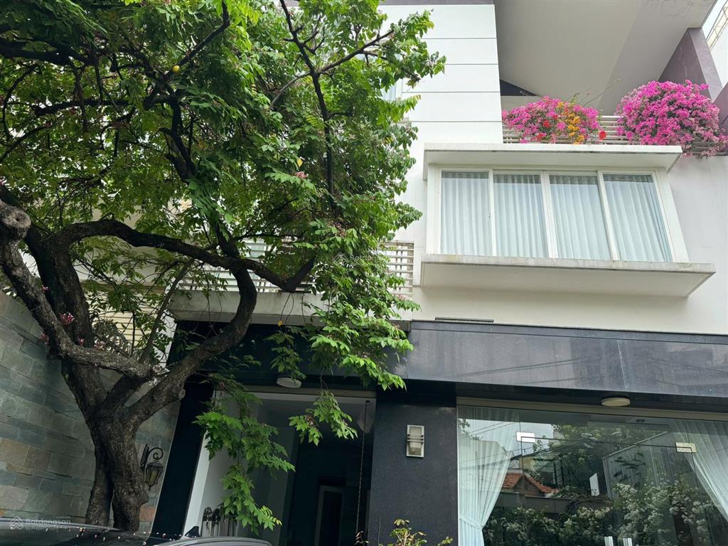 Giá đầu tư  bán nhà cộng hòa, dt 8.5m x 25m (200m2), kc 2 tầng, giá chỉ 25.5 tỷ ~ 127tr/m2
