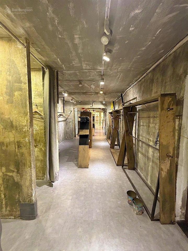 Chính chủ bán cc tầng 1 khu tt khương thượng,2 mặt tiền kd, dòng tiền 20tr/ tháng