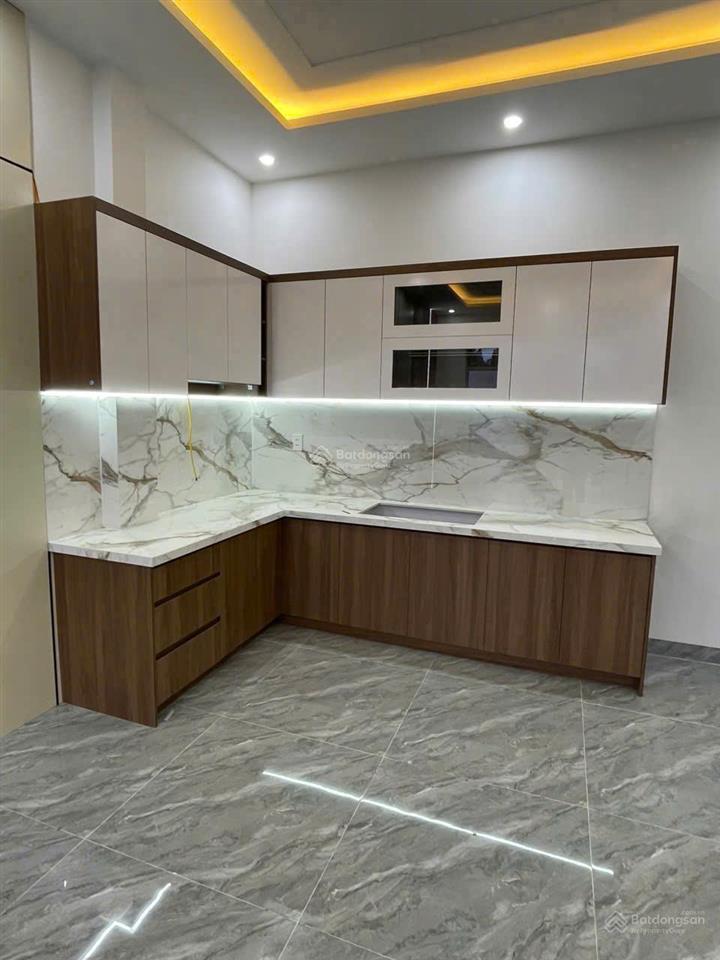 Nhà mới tinh  giá chỉ hơn 1,6 tỷ tại diên lạc