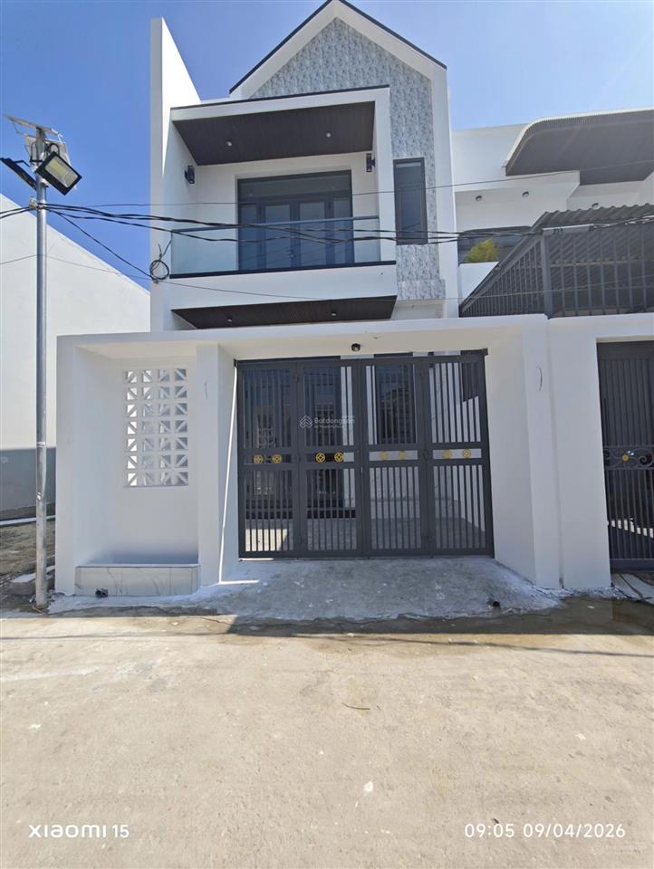 Nhà mới tinh  giá chỉ hơn 1,6 tỷ tại diên lạc