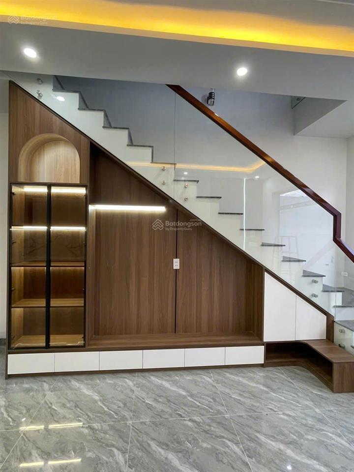 Nhà mới tinh  giá chỉ hơn 1,6 tỷ tại diên lạc