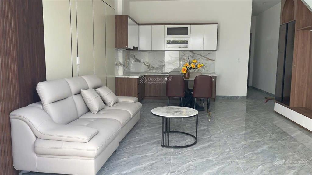 Nhà mới tinh  giá chỉ hơn 1,6 tỷ tại diên lạc