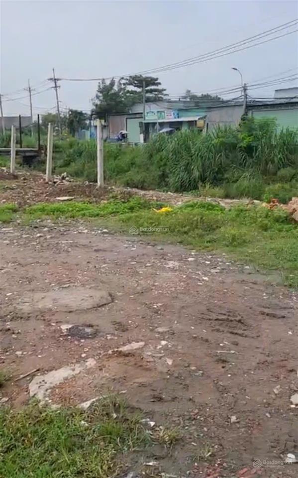 Bán 1000m2 đất hai mặt tiền kênh trung ương, vĩnh lộc a