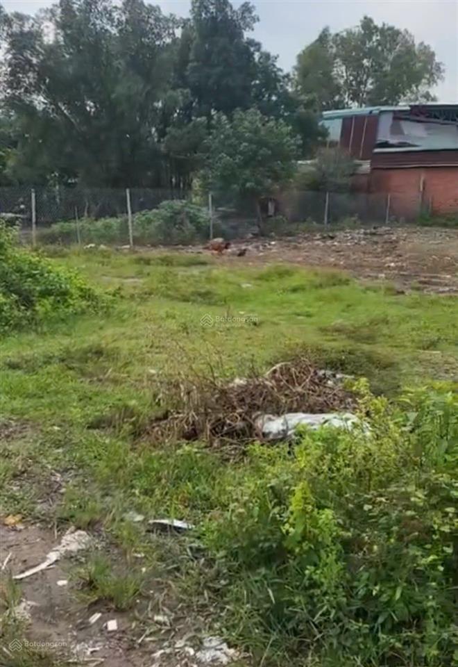 Bán 1000m2 đất hai mặt tiền kênh trung ương, vĩnh lộc a