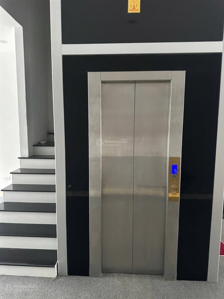 Cho thuê biệt thự 5 tầng full đồ nội thất đẹp, phù hợp ở và kinh doanh giá 30 triệu bao phí dịch vụ