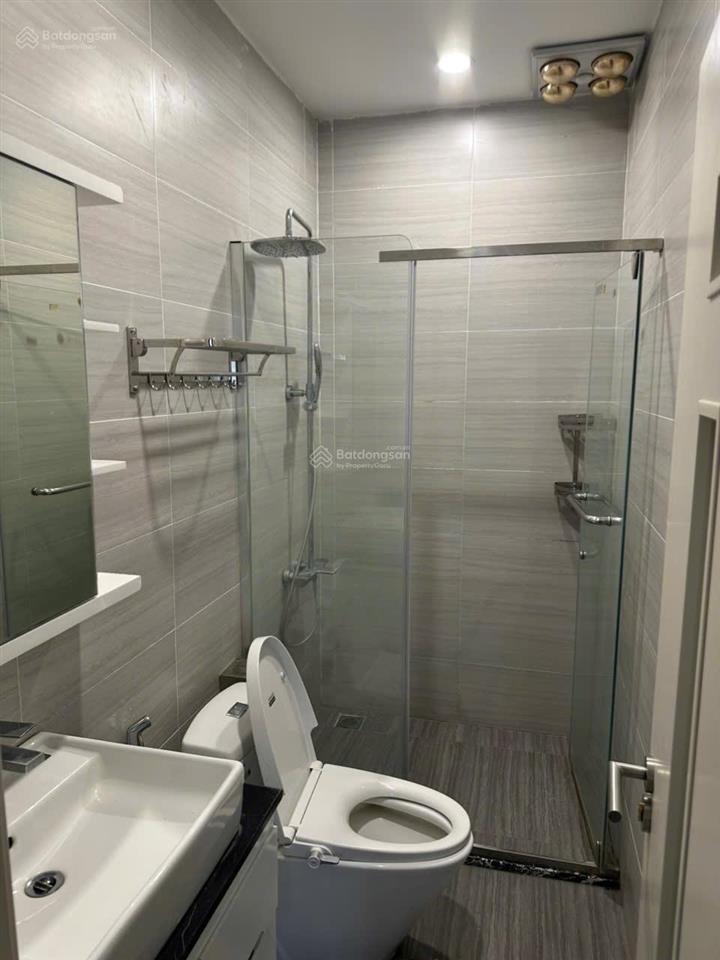 Cho thuê biệt thự 5 tầng full đồ nội thất đẹp, phù hợp ở và kinh doanh giá 30 triệu bao phí dịch vụ