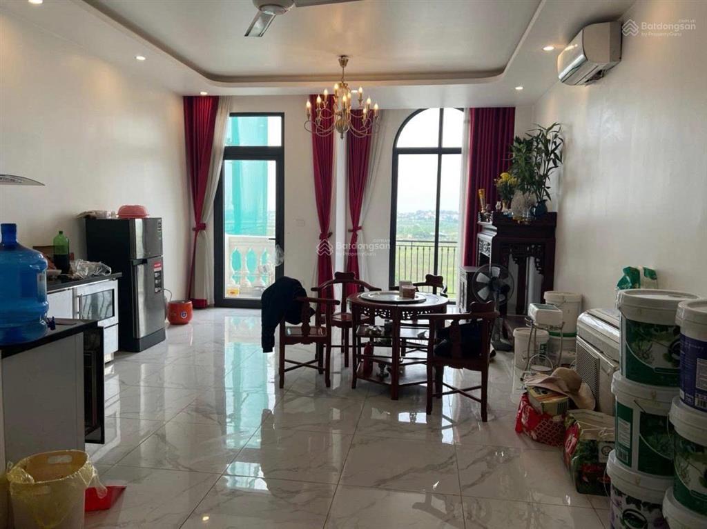 Cho thuê căn shophouse sao biển hoàn thiện full có thang máy giá 24 triệu
