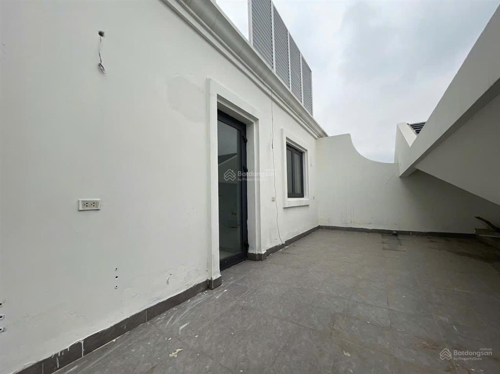 Cho thuê liền kề hải âu 3,5 tầng hoàn thiện trục văn phòng giá 22 triệu bao phí dịch vụ
