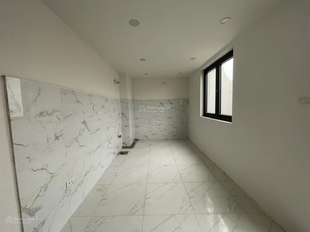 Cho thuê liền kề hải âu 3,5 tầng hoàn thiện trục văn phòng giá 22 triệu bao phí dịch vụ